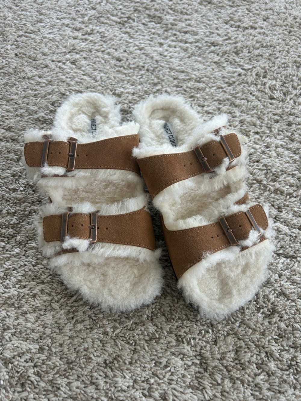 NWOT Project Cloud Faux Shearling Buckle Slide Sandals - Brown & Cream